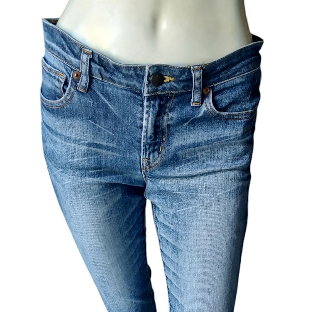 412141....Crop Jeans Size 28" Waist